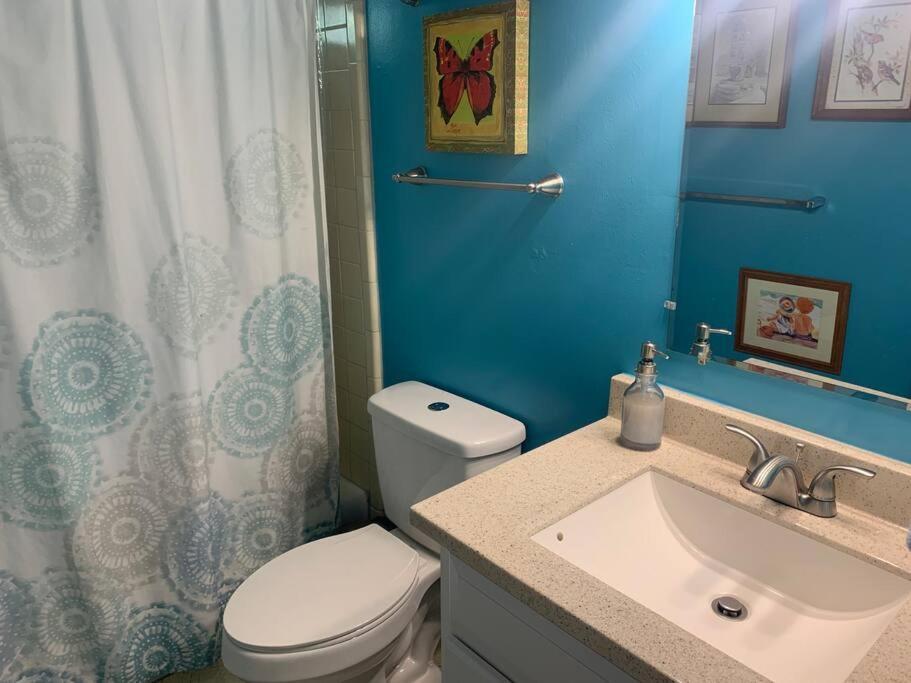 Family Friendly Downtown Home - Private Yard & Grill - Location, Location, Location! Athens Exteriör bild
